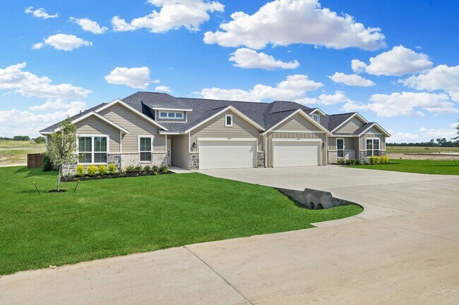 Foto del edificio - 6600-6602 Florence Dr