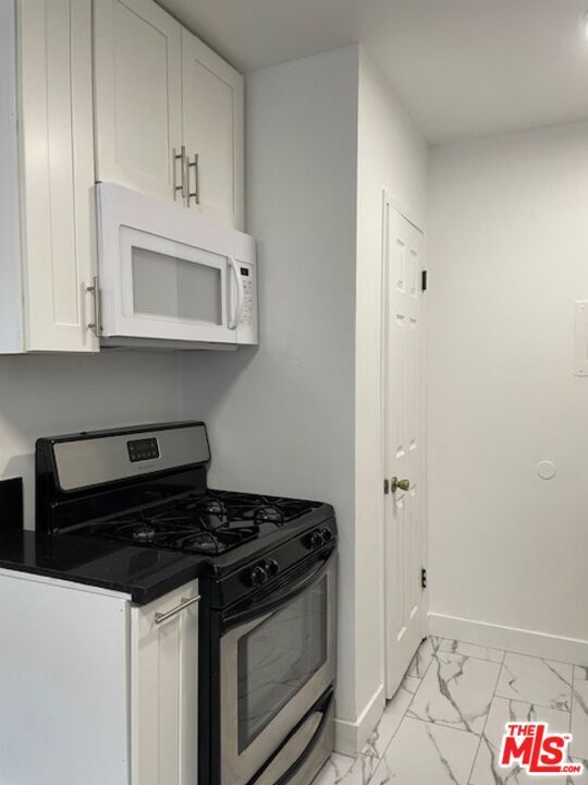 Foto del edificio - 12823 Kling St