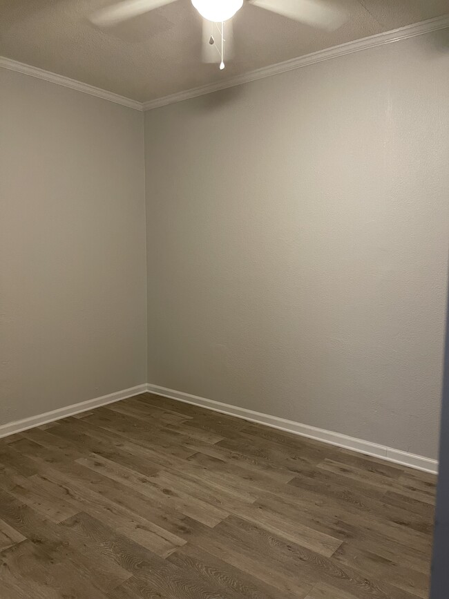 Bedroom 1 - 206 Coles St