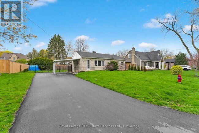 Building Photo - 65 Cumming Ct