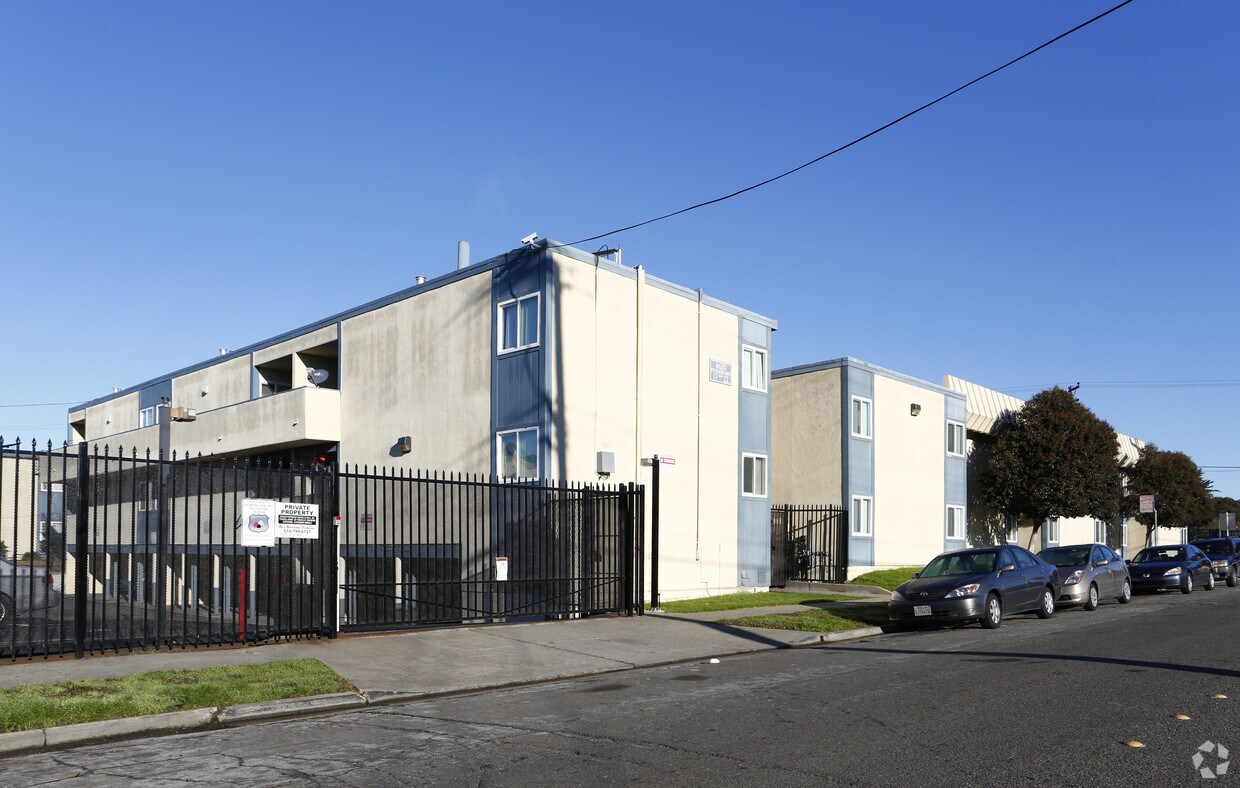 Foto del edificio - Deliverance Temple II
