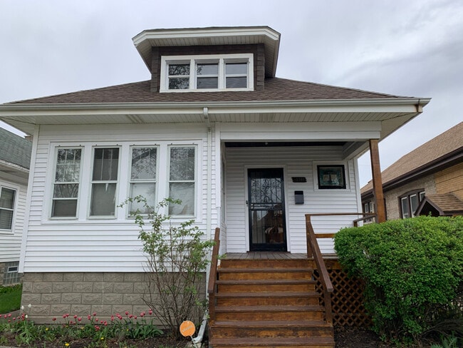 Building Photo - 10340 S Sangamon St