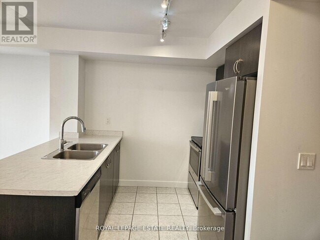 Photo du bâtiment - 8 Trent Ave