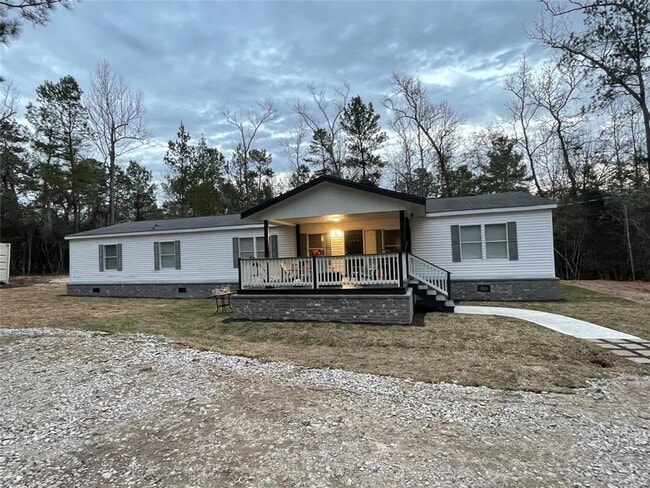 Building Photo - 128 Hall Dr S