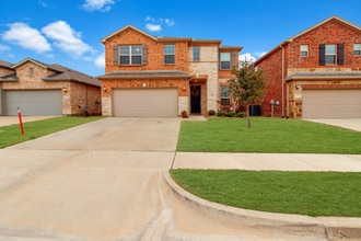 Building Photo - 2009 Tawakoni Dr