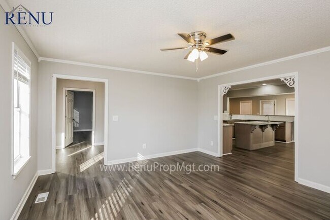 Building Photo - Now available 4 bedrooms 2.5 baths