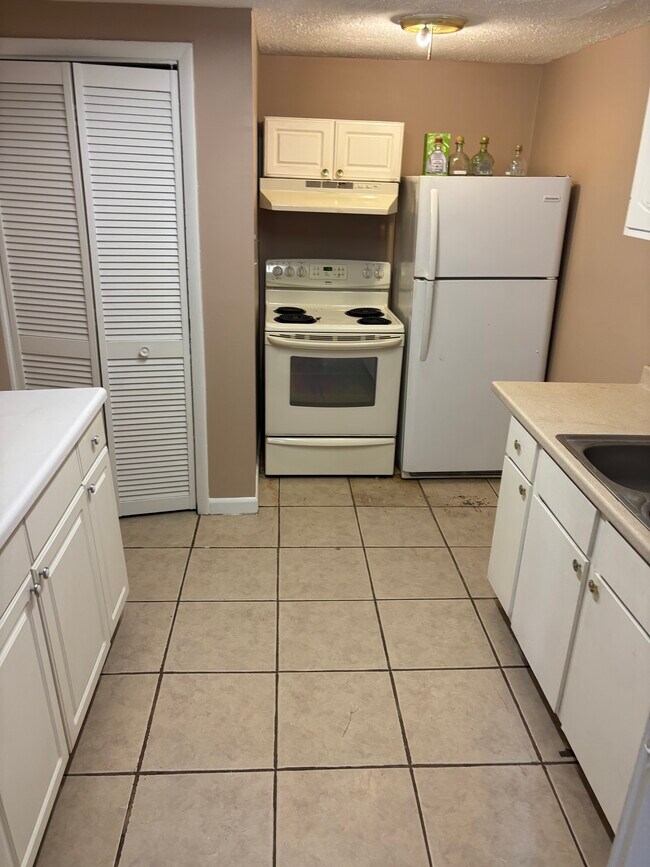 Foto del edificio - 500 N Moore St