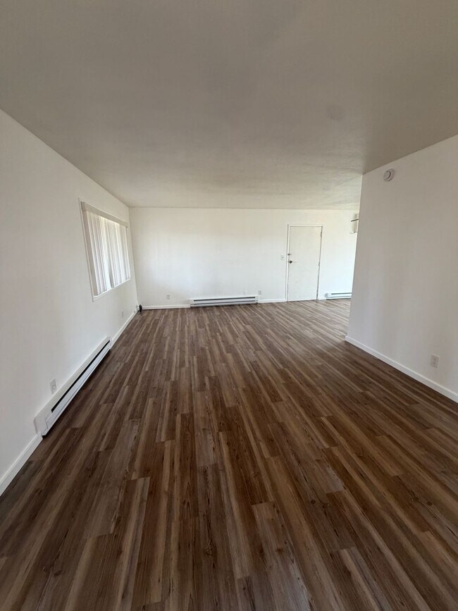 Foto del edificio - 8943 Craw Ln
