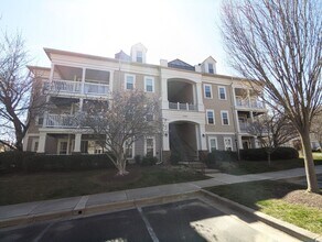 Building Photo - 13100 Millhaven Pl