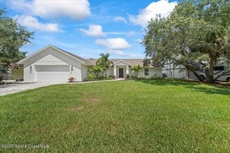 Building Photo - 2060 Newfound Harbor Dr