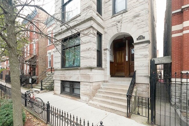 Building Photo - 1723 W Huron St