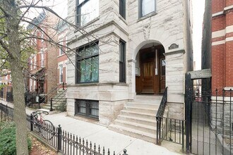 Building Photo - 1723 W Huron St