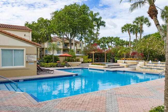 Pool - WATERFORD LANDING APARTMENTS