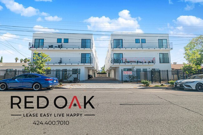 Foto del edificio - 7632 Morella Ave