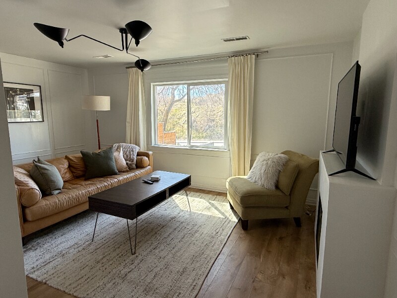 Foto principal - 920 W Columbia Ln