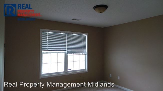 Building Photo - 3 br, 2 bath House - 2 Ridgecrest Ct.