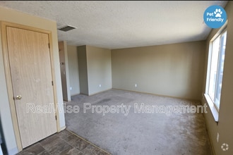 Building Photo - 1414 Brandt Rd