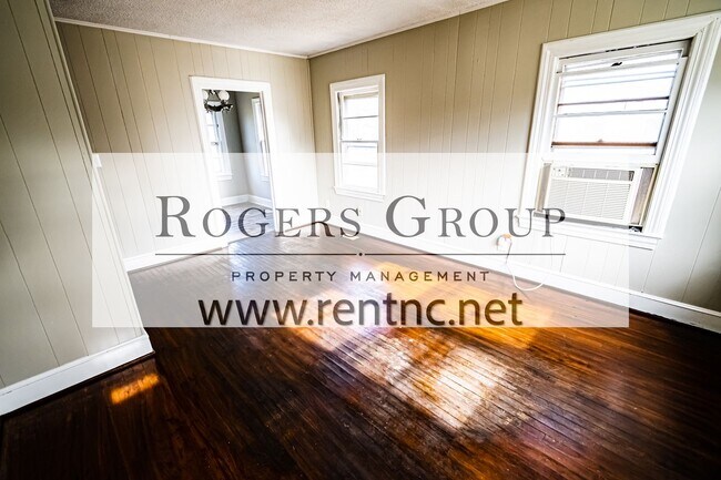 Foto del edificio - 1847 S Clearview Dr