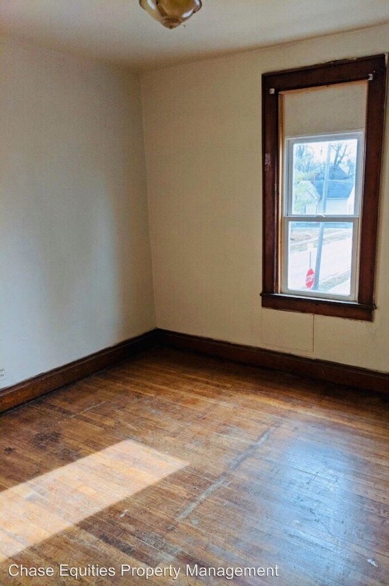 Foto del edificio - 600 W Adams St