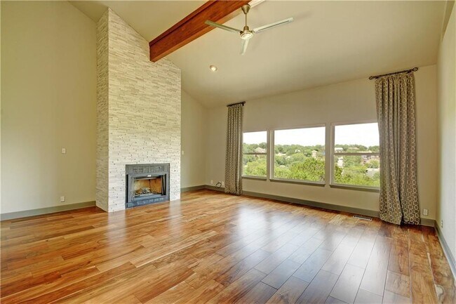 Building Photo - 4849 Twin Valley Dr