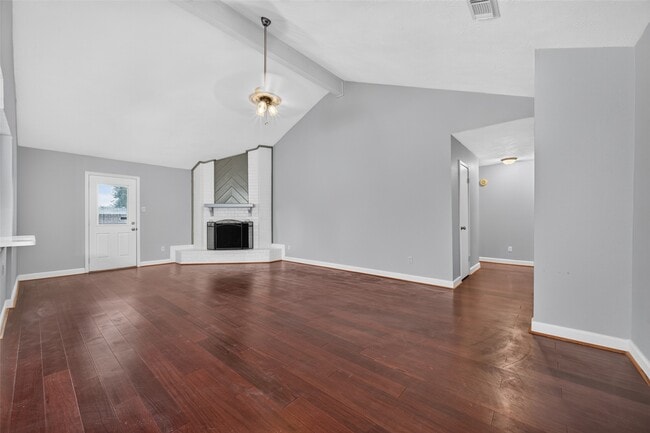 Foto del edificio - 2450 Long Reach Dr