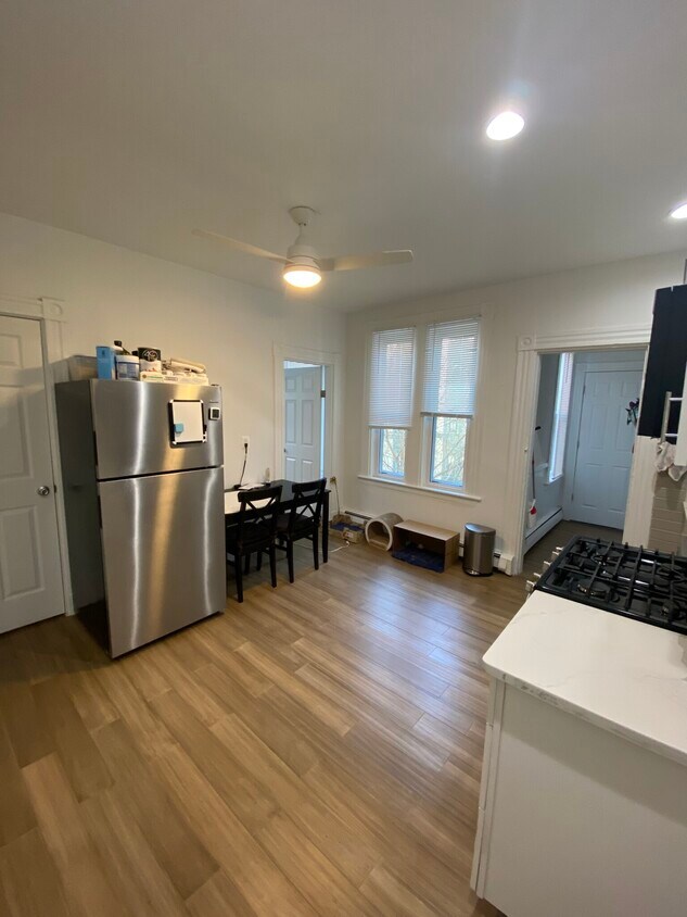 Foto principal - 270 Windsor St
