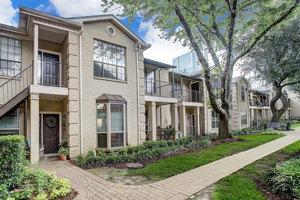 Foto principal - 2700 Revere St