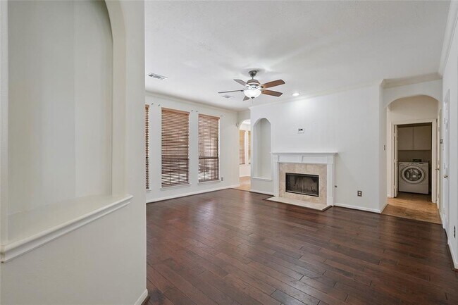 Building Photo - 22 Willow Run Pl