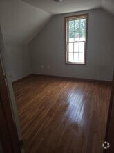 Building Photo - 2326 Crawford Ave