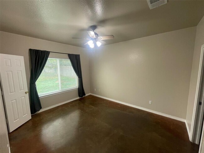 Foto del edificio - 1640 Co Rd 228