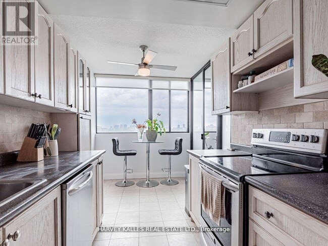 Building Photo - 133 Torresdale Ave