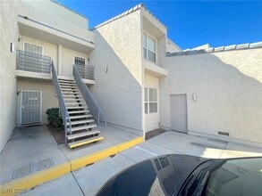 Building Photo - 6250 W Flamingo Rd