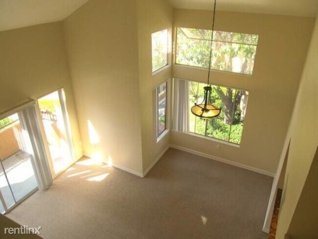 Building Photo - 15287 Maturin Dr