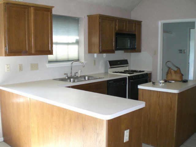 Building Photo - 2119 Dublin Dr