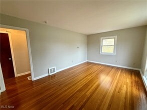 Building Photo - 1055 Whittier Ave