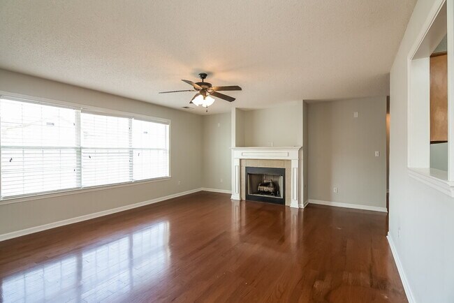 Foto del edificio - 1851 Timber Way N