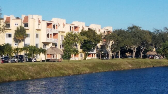 Building Photo - 7700 Camino Real