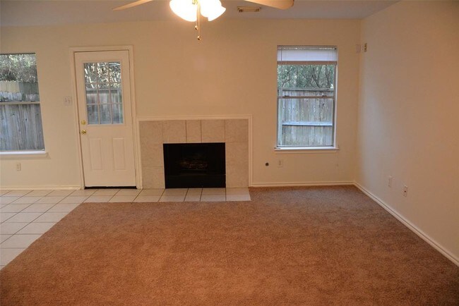Building Photo - 34 N Walden Elms Cir