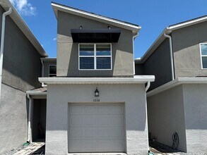Building Photo - 1010 Spring Palms Lp