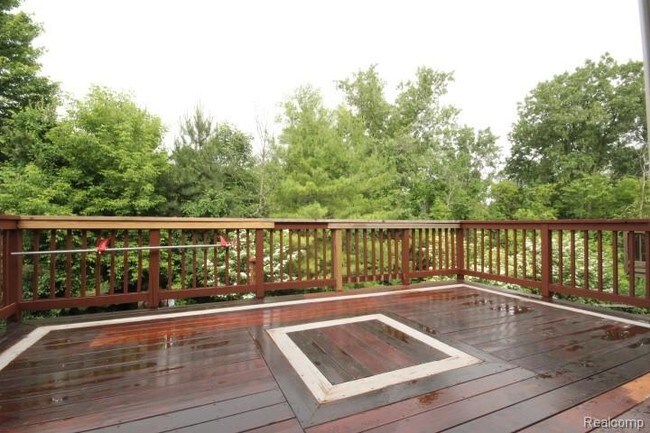 Building Photo - 2118 Preserve Cir W