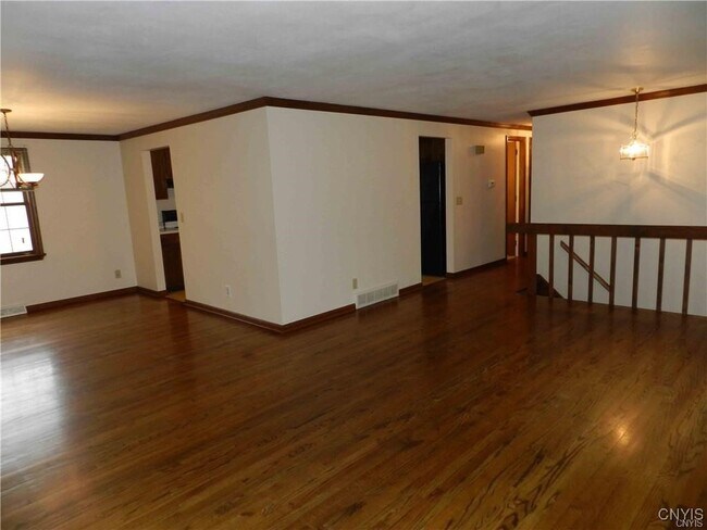 Foto del edificio - 8786 Pasture Gate Ln