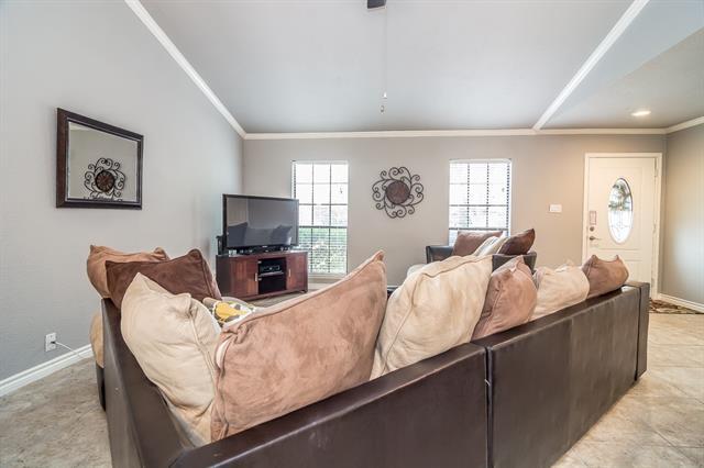 Building Photo - 1300 Woodland Ct