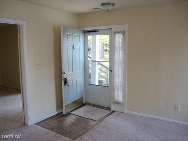 Foto del edificio - 1 br, 1 bath Condo - 3150 Covewood Ct