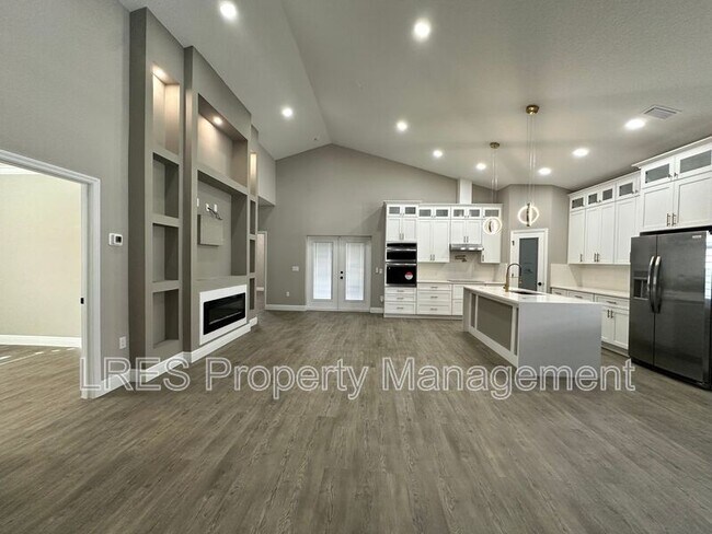 Foto del edificio - 3523 W Jefferson St