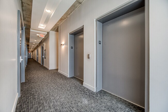 Building Photo - 66 Portland St