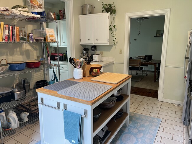 kitchen - 17 5th St