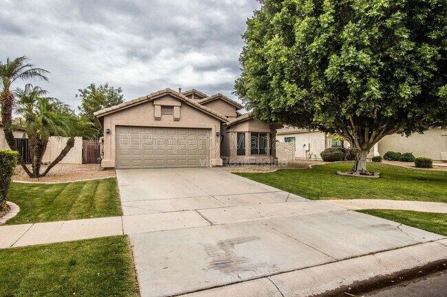 Foto del edificio - 1944 W Canyon Way