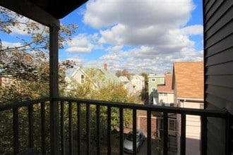 Building Photo - 53 Hinckley St