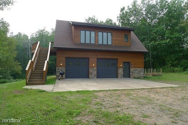 Foto del edificio - 1 br, 1.5 bath House - 79357 Long Lake Road