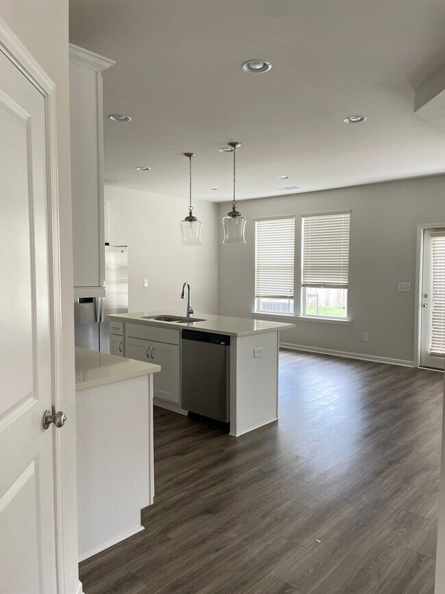 Foto del edificio - 3 Bedroom Single Family Home in Atlanta